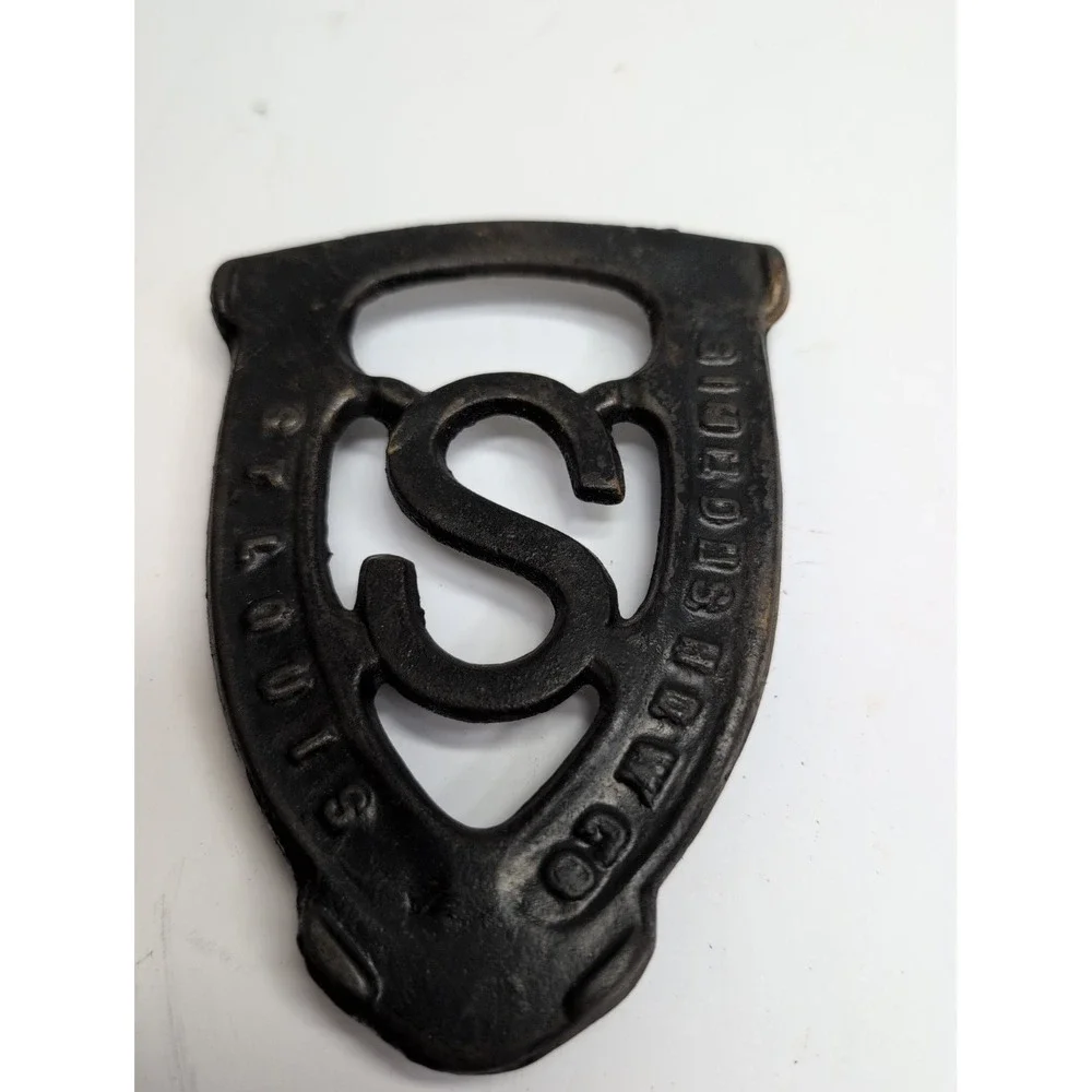 Simmons HDW Co St Louis Cast Iron Trivet